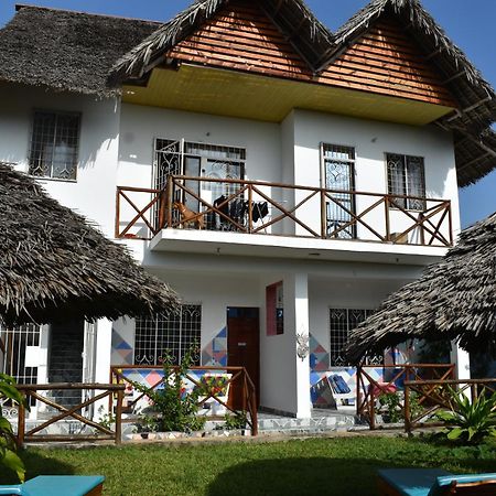 Pineapple House Bed & Breakfast Nungwi Exterior photo